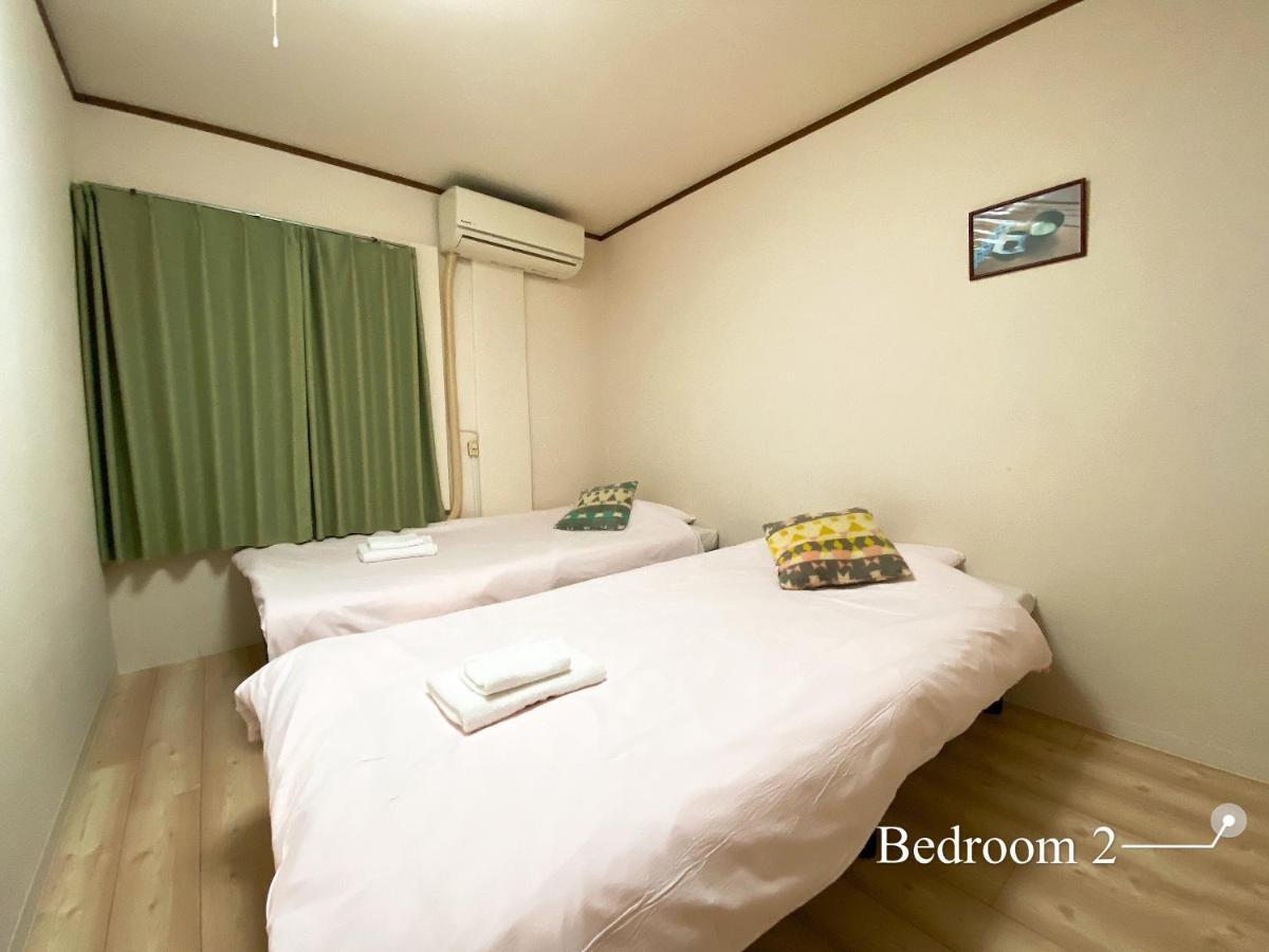 ラグジュアリ難波301 Apartment Osaka Bagian luar foto