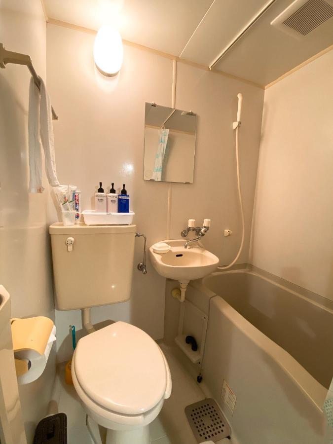 ラグジュアリ難波301 Apartment Osaka Bagian luar foto